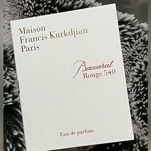 Maison Francis Kurkdian Baccarat
Rouge 540 Eau De Parfum Spray
2ML;0.06 fl oz.